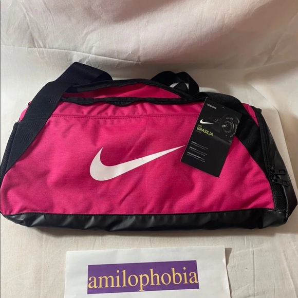 pink and black nike duffel bag